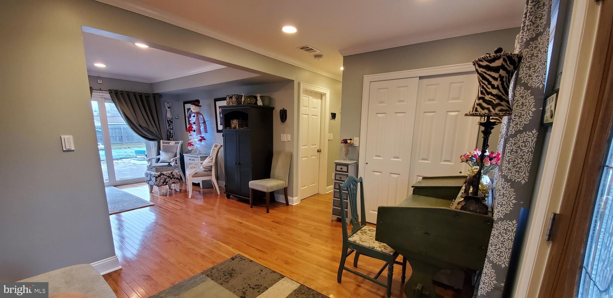 4 Mill Bend Road Hamilton, NJ 08690 - Photo 8 of 88 Gallery Image 8