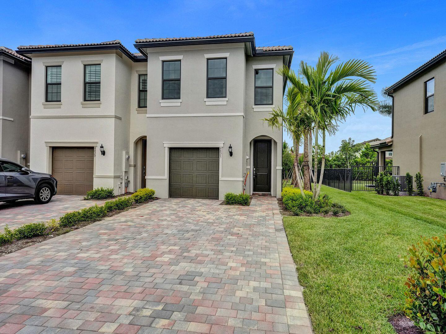 4825 Chantilly Road Lake Worth, FL 33467 - Photo 1 of 23 1