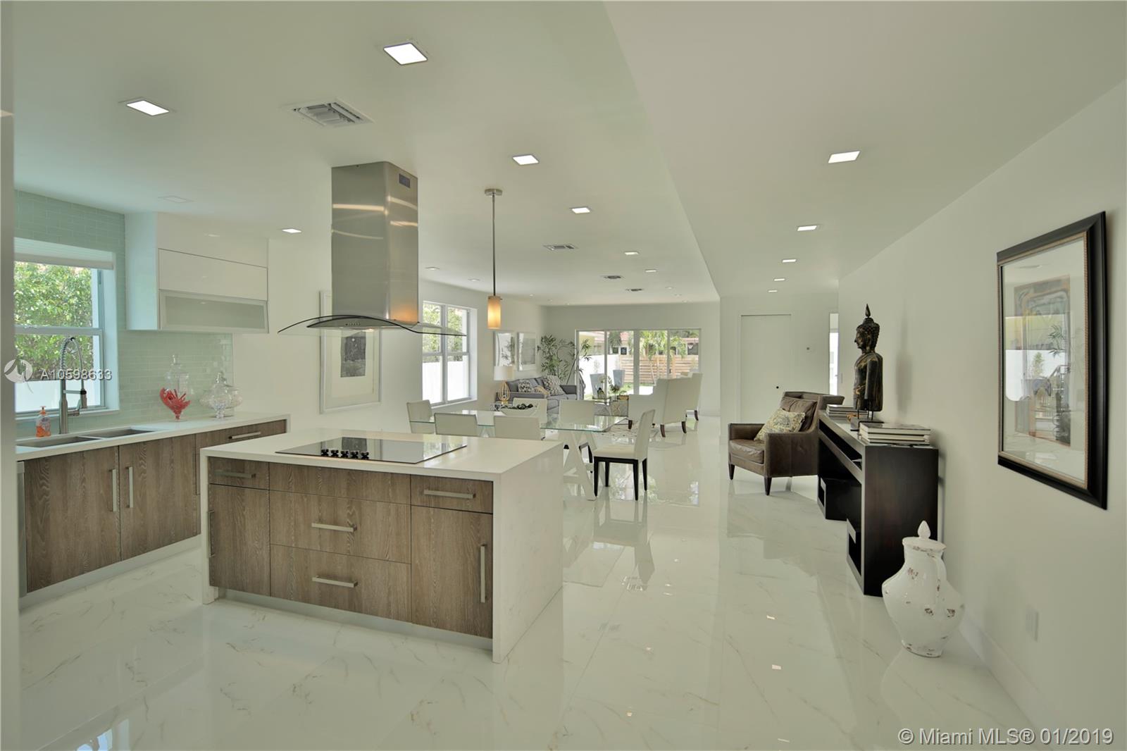 43 Southwest 18th Road Miami, FL 33129 - Photo 3 of 31 Gallery Image 3