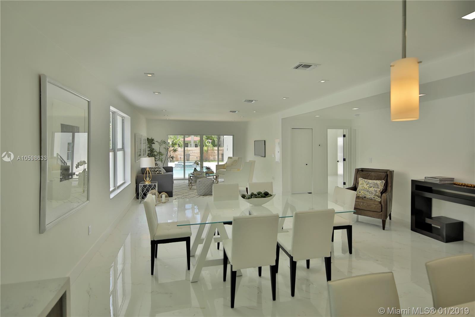 43 Southwest 18th Road Miami, FL 33129 - Photo 5 of 31 Gallery Image 5