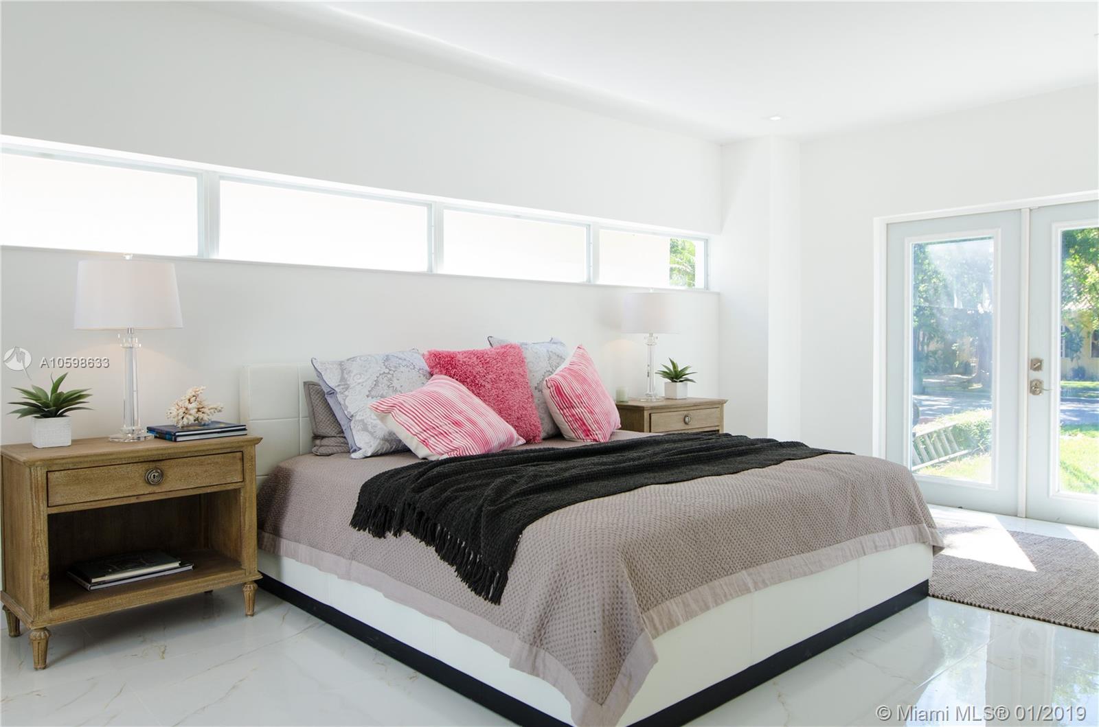 43 Southwest 18th Road Miami, FL 33129 - Photo 7 of 31 Gallery Image 7