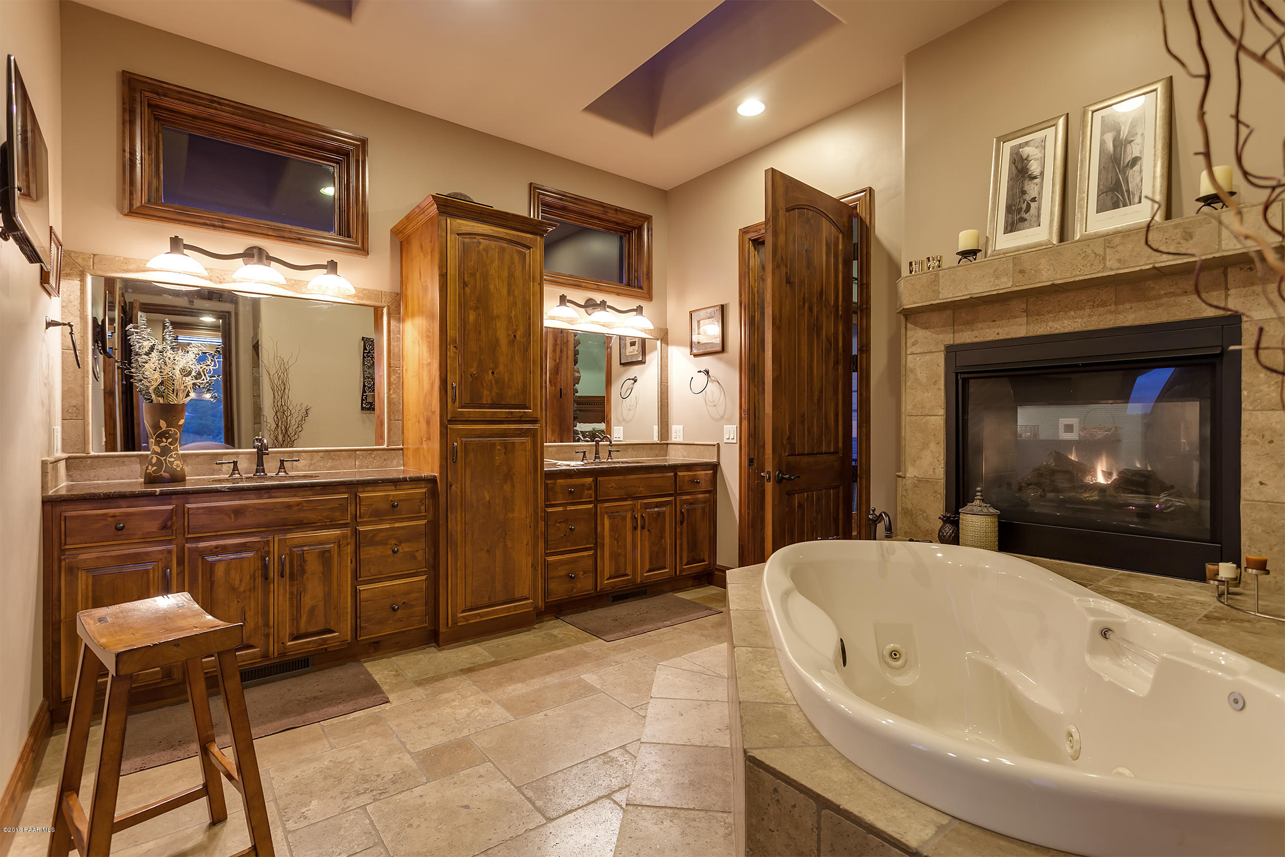 2188 Forest Mountain Road Prescott, AZ 86303 - Photo 30 of 51 Master Bath
