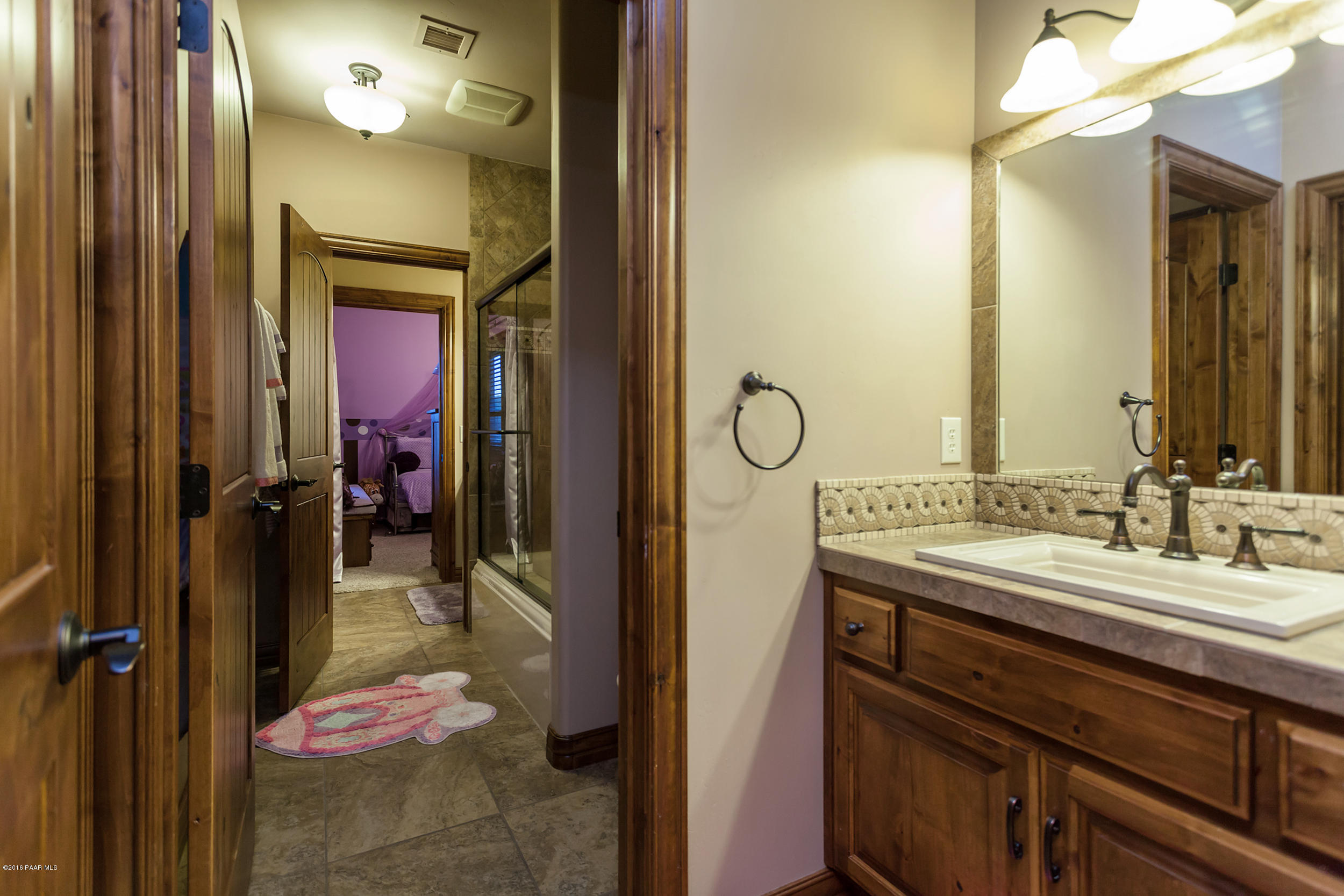 2188 Forest Mountain Road Prescott, AZ 86303 - Photo 40 of 51 Jack and Jill Bath