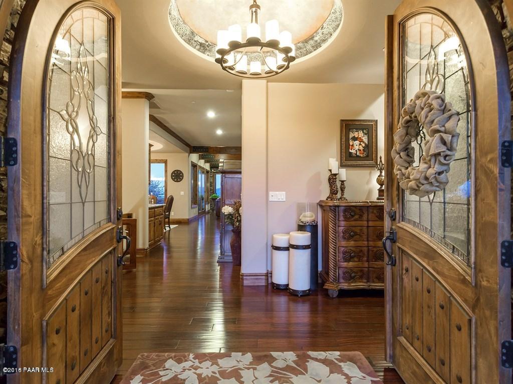 2188 Forest Mountain Road Prescott, AZ 86303 - Photo 6 of 51 Foyer