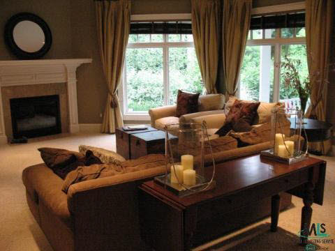 1016 Bishop Road Grosse Pointe, MI 48230 - Photo 6 of 9 854646-5.JPG
