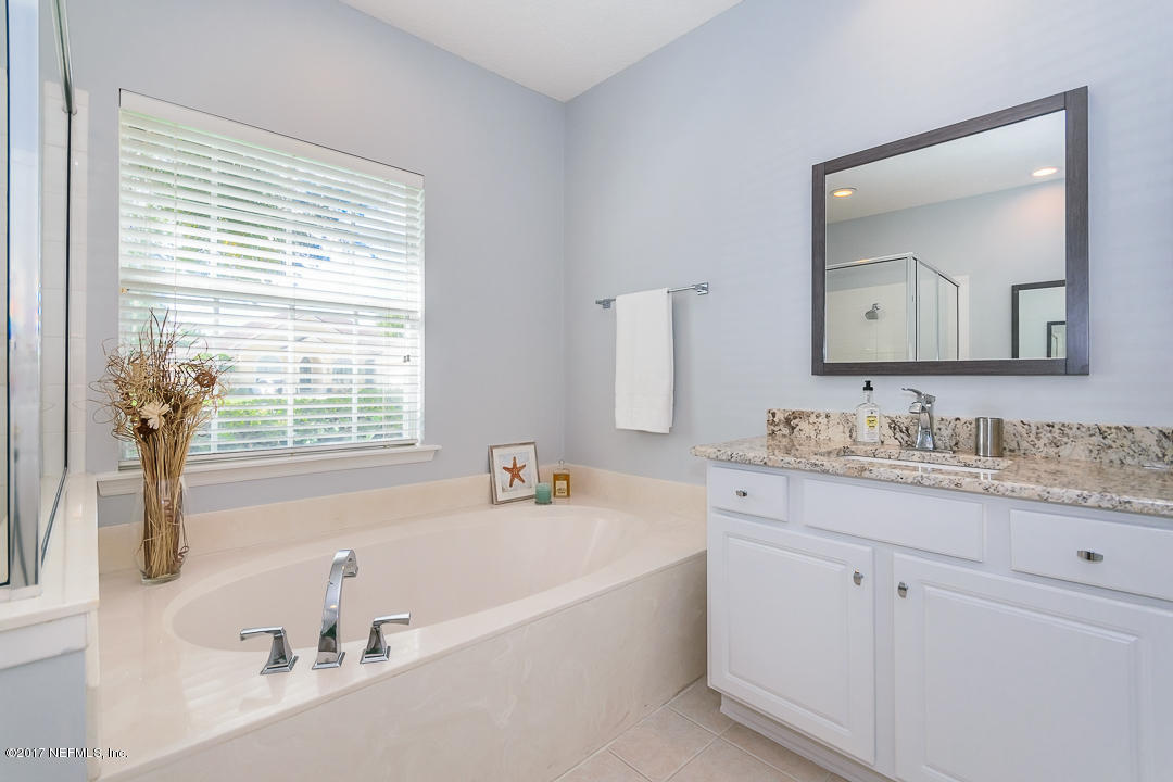 321 South Mill View Way Ponte Vedra Beach, FL 32082 - Photo 14 of 31 Masterbath1