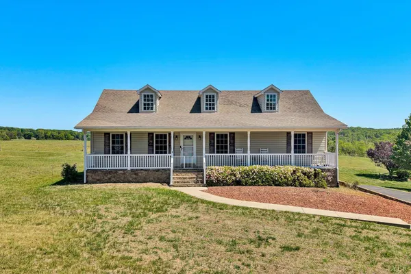 $384,900 | 2210 Isle Of Pines Drive, Moneta, VA 24121