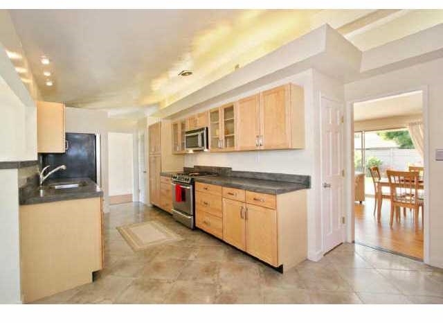5376 Redding Road San Diego, CA 92115 - Photo 4 of 8
