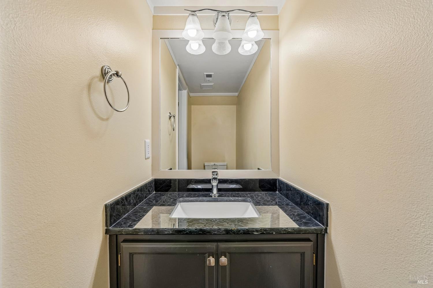 567 East Jasmine Circle Santa Rosa, CA 95407 - Photo 9 of 36