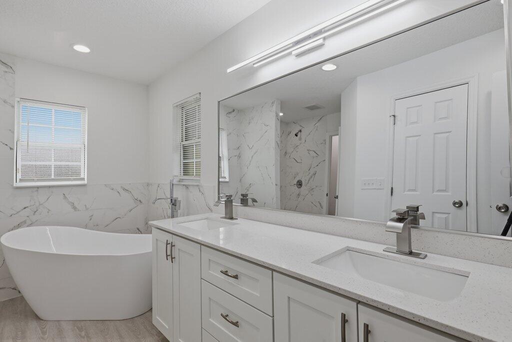 6900 2nd Street Jupiter, FL 33458 - Photo 20 of 24 Primary Bathroom.jpeg-SMALL