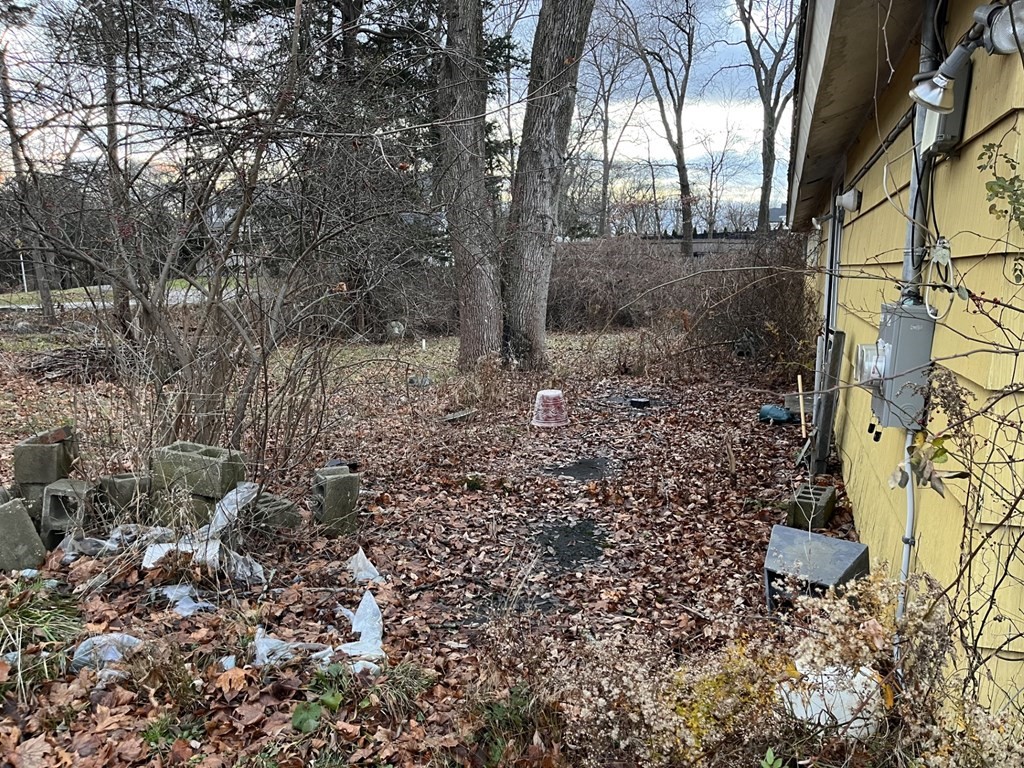 6 Wompatuck Road Hingham, MA 02043 - Photo 3 of 5 Gallery Image 3