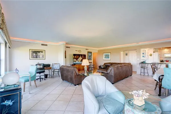 $6,000 | 1289 Northeast Ocean Boulevard, Unit 2, Jensen Beach, FL 34957
