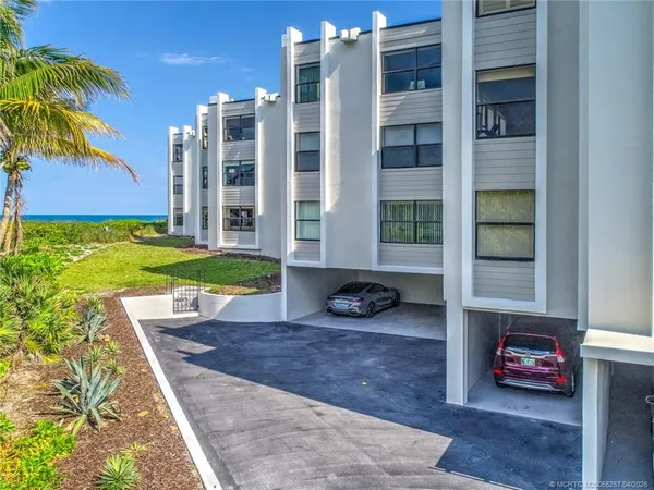 $6,000 | 1289 Northeast Ocean Boulevard, Unit 2, Jensen Beach, FL 34957