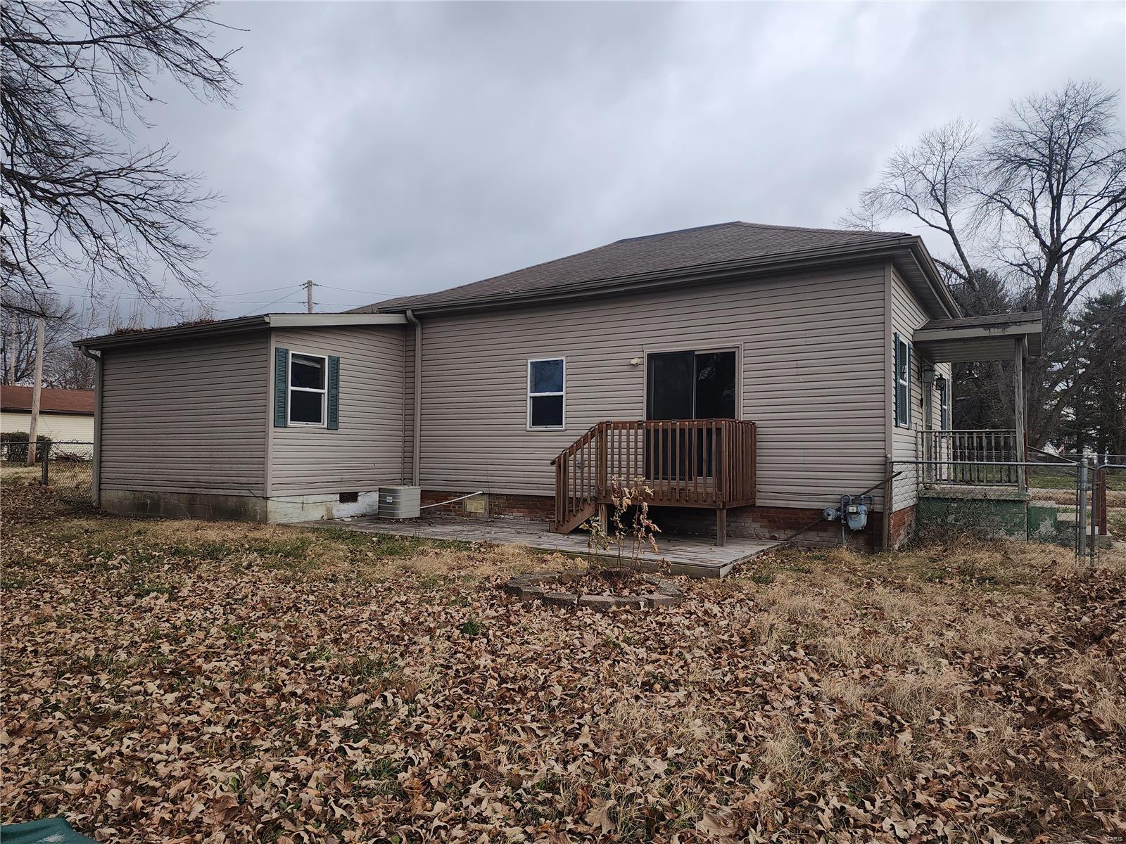 345 East North Street Roodhouse, IL 62082 - Photo 24 of 29
