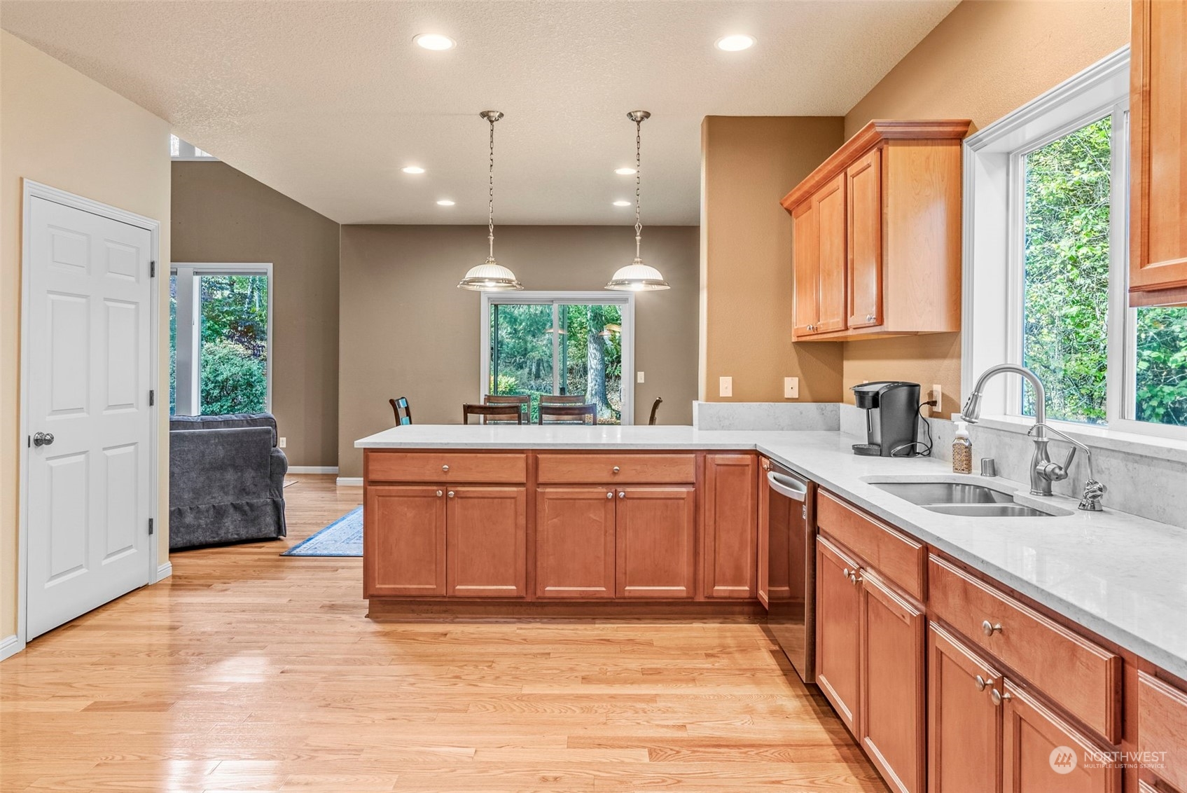 190 Shanghai Road Kelso, WA 98626 - Photo 14 of 40 Gallery Image 14