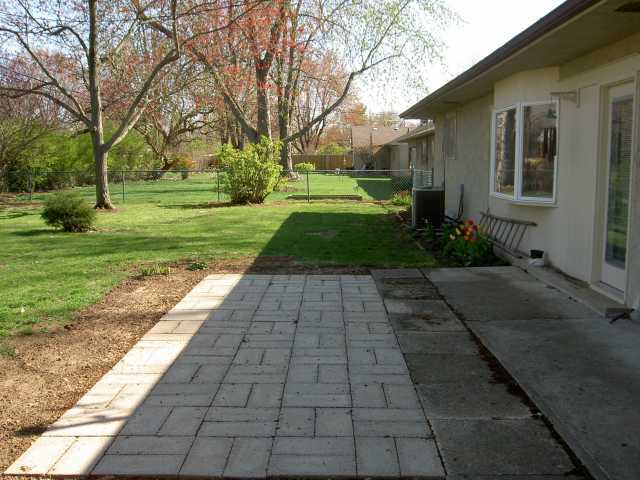 3328 Colchester Road Columbus, OH 43221 - Photo 14 of 15