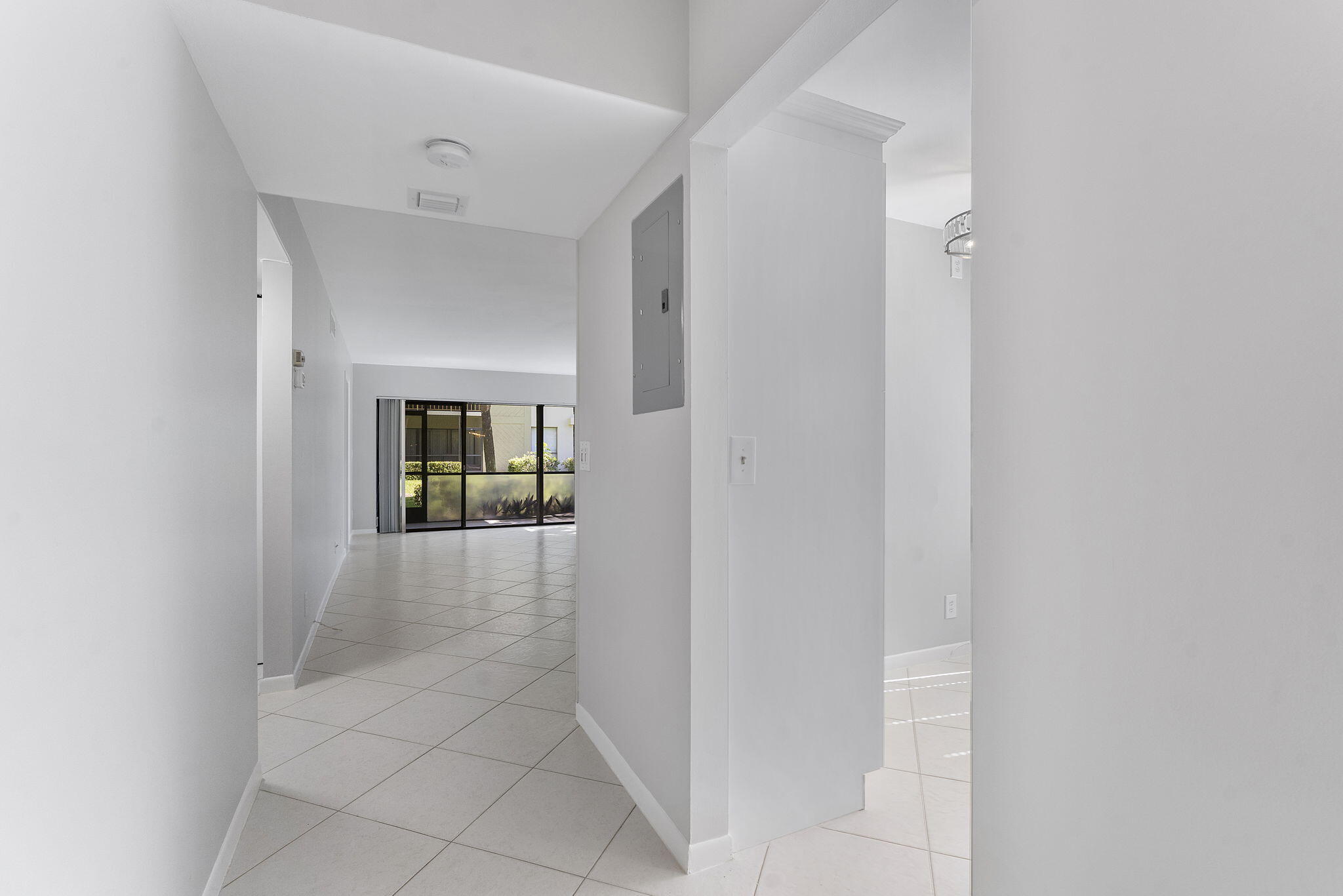 159 Northwest 70th Street, Unit 603 Boca Raton, FL 33487 - Photo 4 of 35 19-web-or-mls-DSC09916