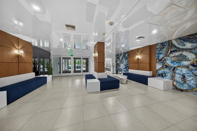 $260,000 | 1800 North Andrews Avenue, Unit 2F, Fort Lauderdale, FL 33311