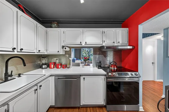 $260,000 | 1800 North Andrews Avenue, Unit 2F, Fort Lauderdale, FL 33311