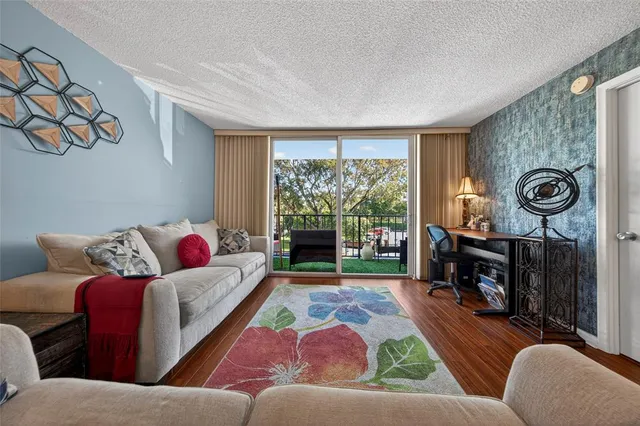 $260,000 | 1800 North Andrews Avenue, Unit 2F, Fort Lauderdale, FL 33311