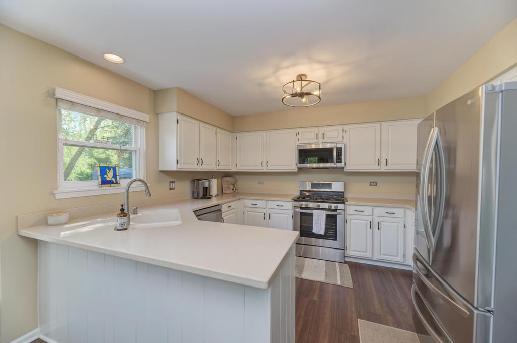 1216 Churchill Road Bartlett, IL 60103 - Photo 13 of 56