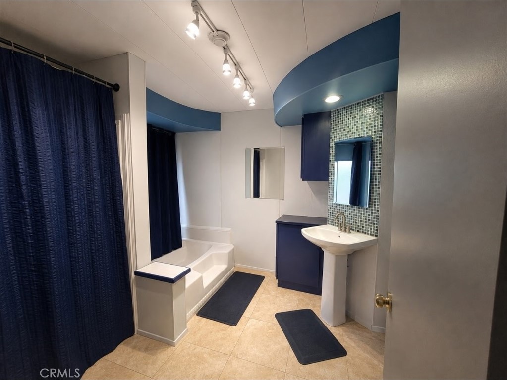24922 Muirlands, Unit 68 Lake Forest, CA 92630 - Photo 12 of 18