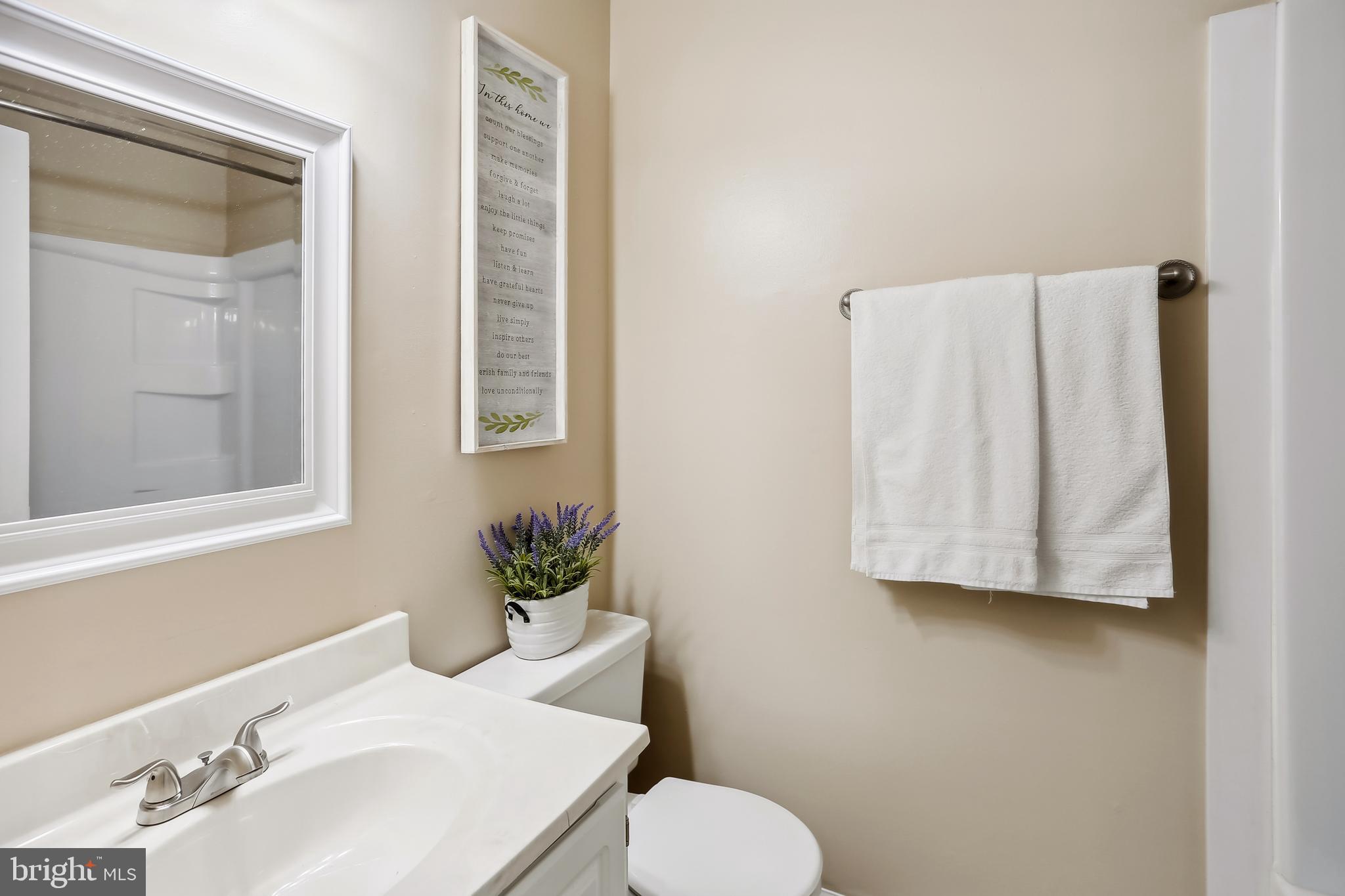 14800 Rydell Road, Unit 201 Centreville, VA 20121 - Photo 17 of 31 Full Bath