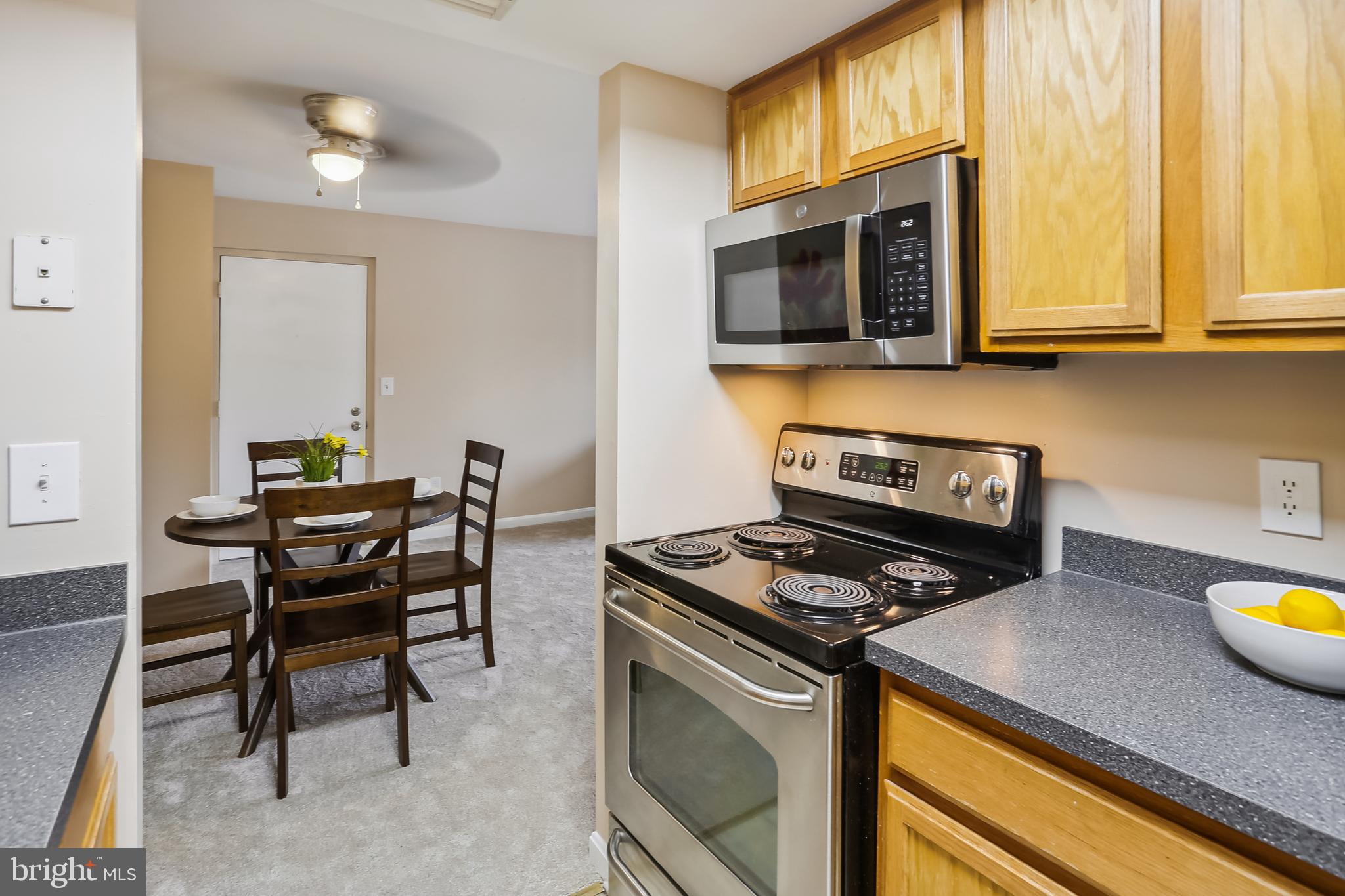 14800 Rydell Road, Unit 201 Centreville, VA 20121 - Photo 23 of 31 Stainless Steel Appliances to Cook on!