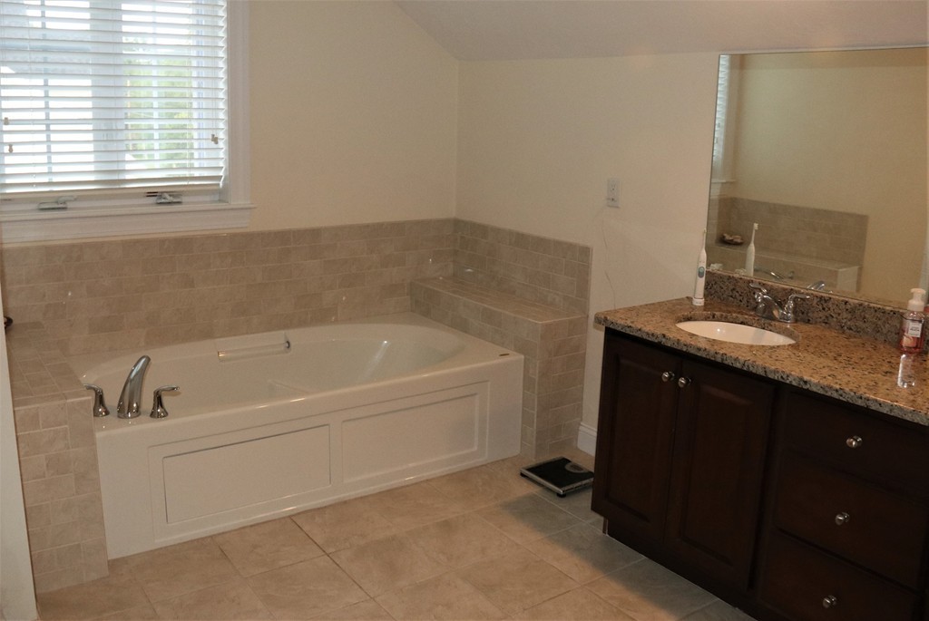 8 Henley Road Acton, MA 01720 - Photo 12 of 19 Gallery Image 12