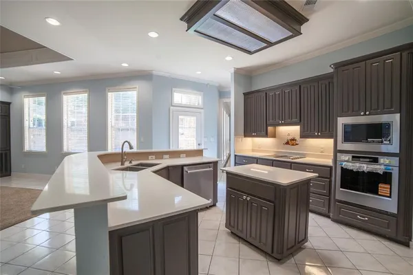 $4,500 | 2423 River Rock Circle, Arlington, TX 76006