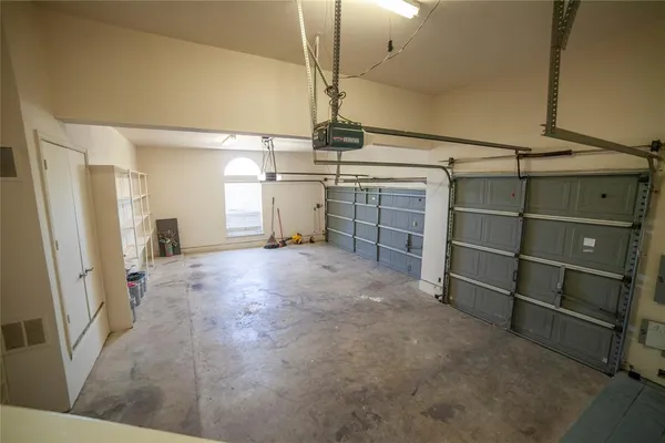 $4,500 | 2423 River Rock Circle, Arlington, TX 76006