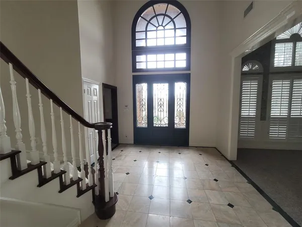 $4,500 | 2423 River Rock Circle, Arlington, TX 76006