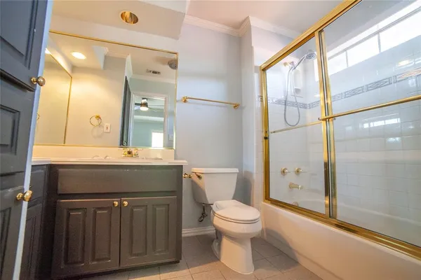 $4,500 | 2423 River Rock Circle, Arlington, TX 76006