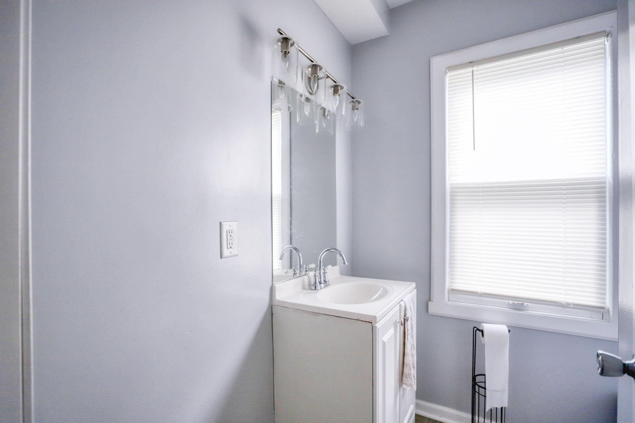 2720 16th Avenue South Minneapolis, MN 55407 - Photo 17 of 25