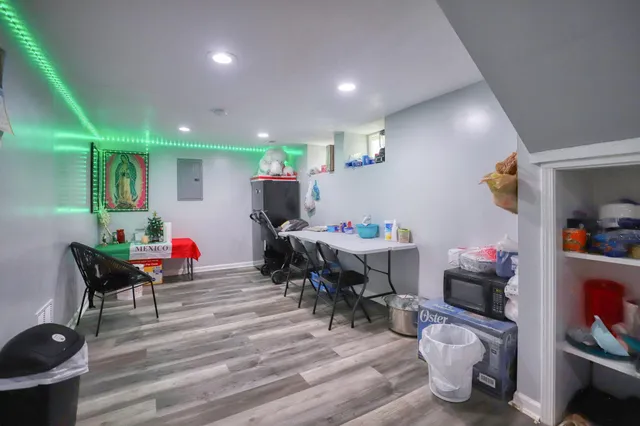 $425,000 | 2720 16th Avenue South, Minneapolis, MN 55407