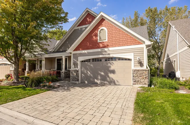 $645,000 | 13150 Lake Mary Drive, Plainfield, IL 60585