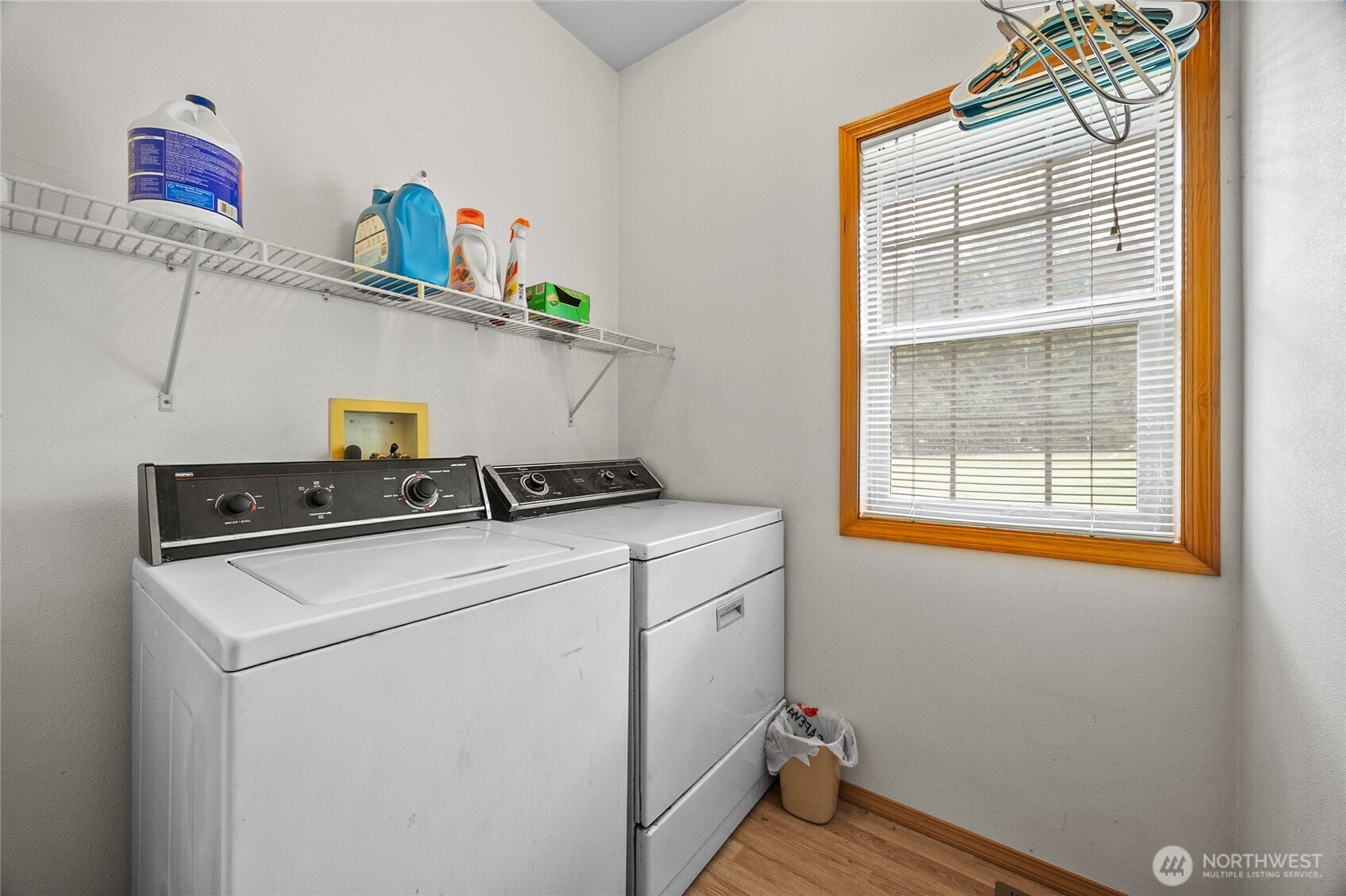 122 Ridge View Drive Randle, WA 98377 - Photo 15 of 40 a utility room with dryer and washer