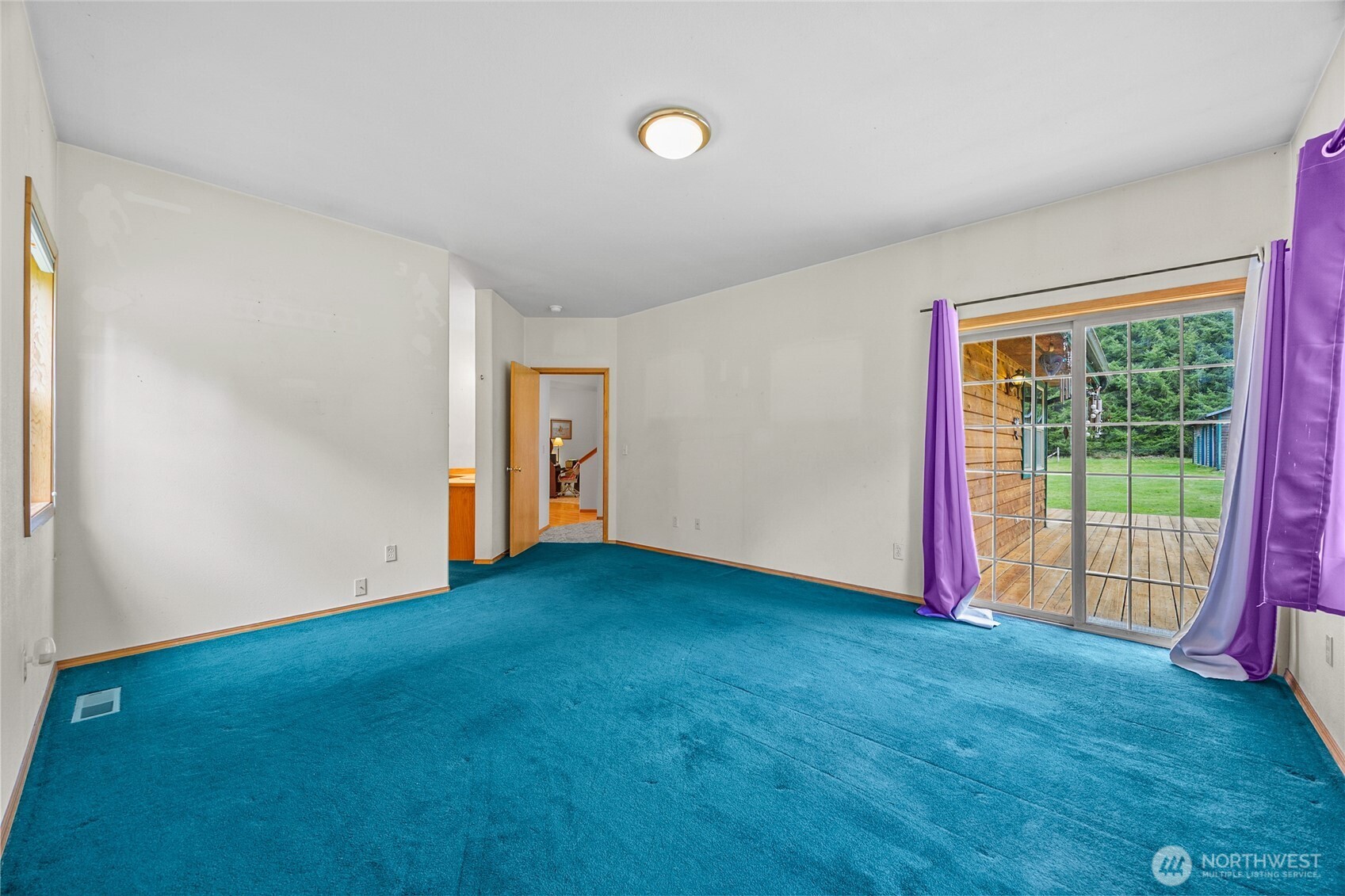 122 Ridge View Drive Randle, WA 98377 - Photo 18 of 40 a view of empty room with floor to ceiling window