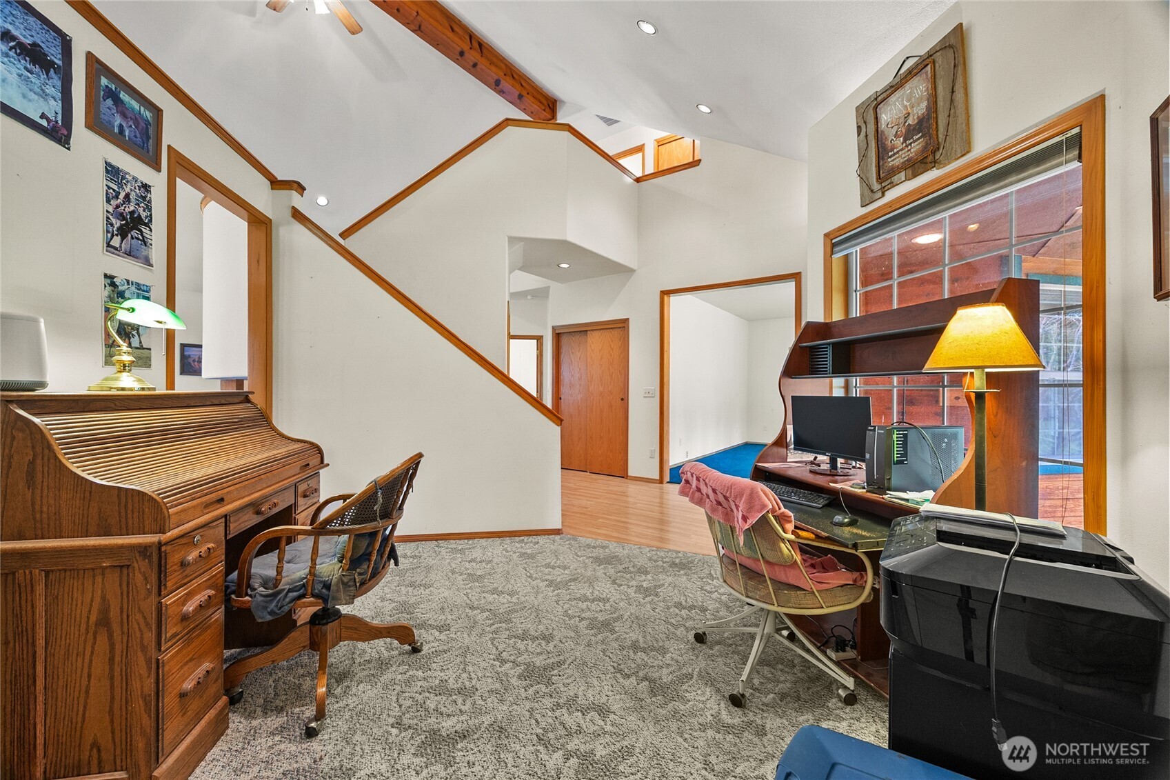 122 Ridge View Drive Randle, WA 98377 - Photo 4 of 40 a room with furniture and musical instruments