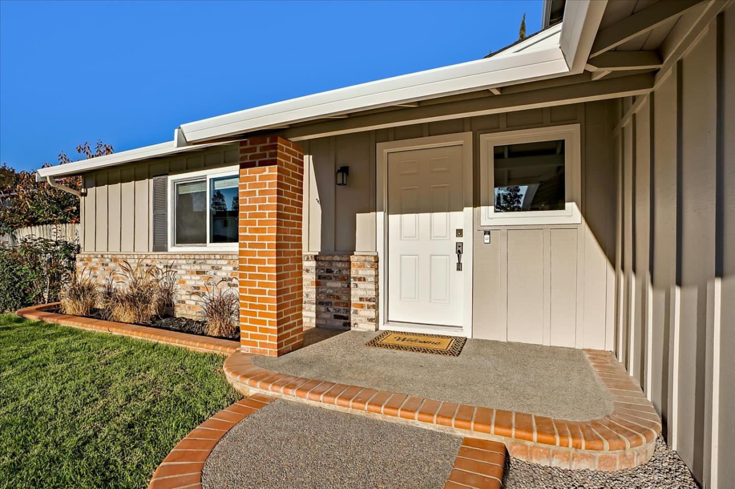 5282 Pebbletree Way San Jose, CA 95111 - Photo 6 of 39 a view of a house with a yard