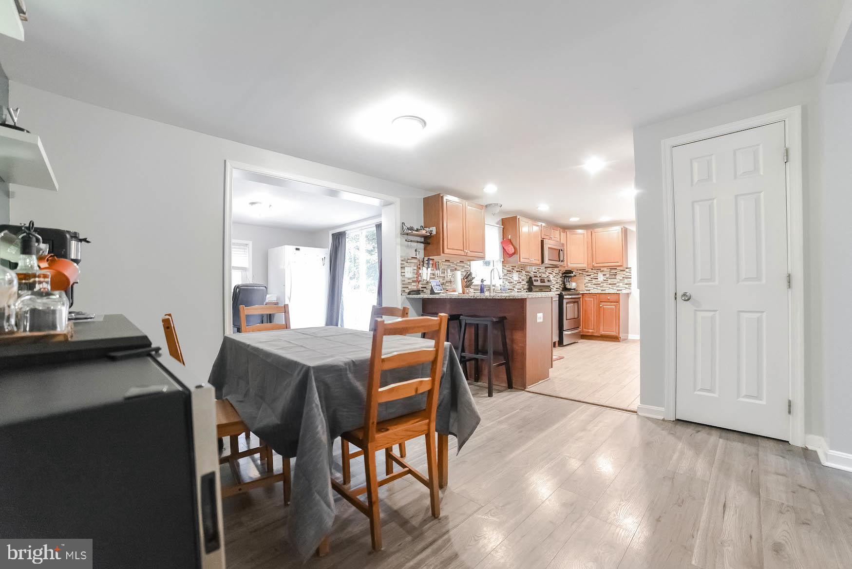 924 Crystal Rock Road Lusby, MD 20657 - Photo 17 of 58 Dining room