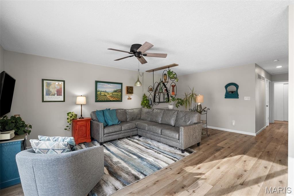 1 Inverness Court St. Peters, MO 63376 - Photo 10 of 50