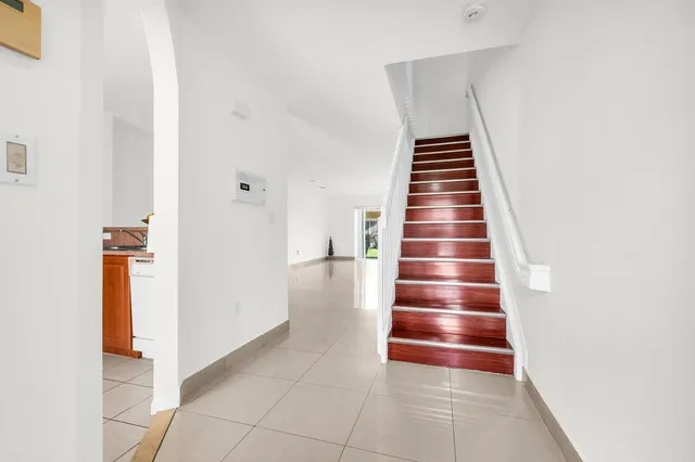 a view of entryway and hall