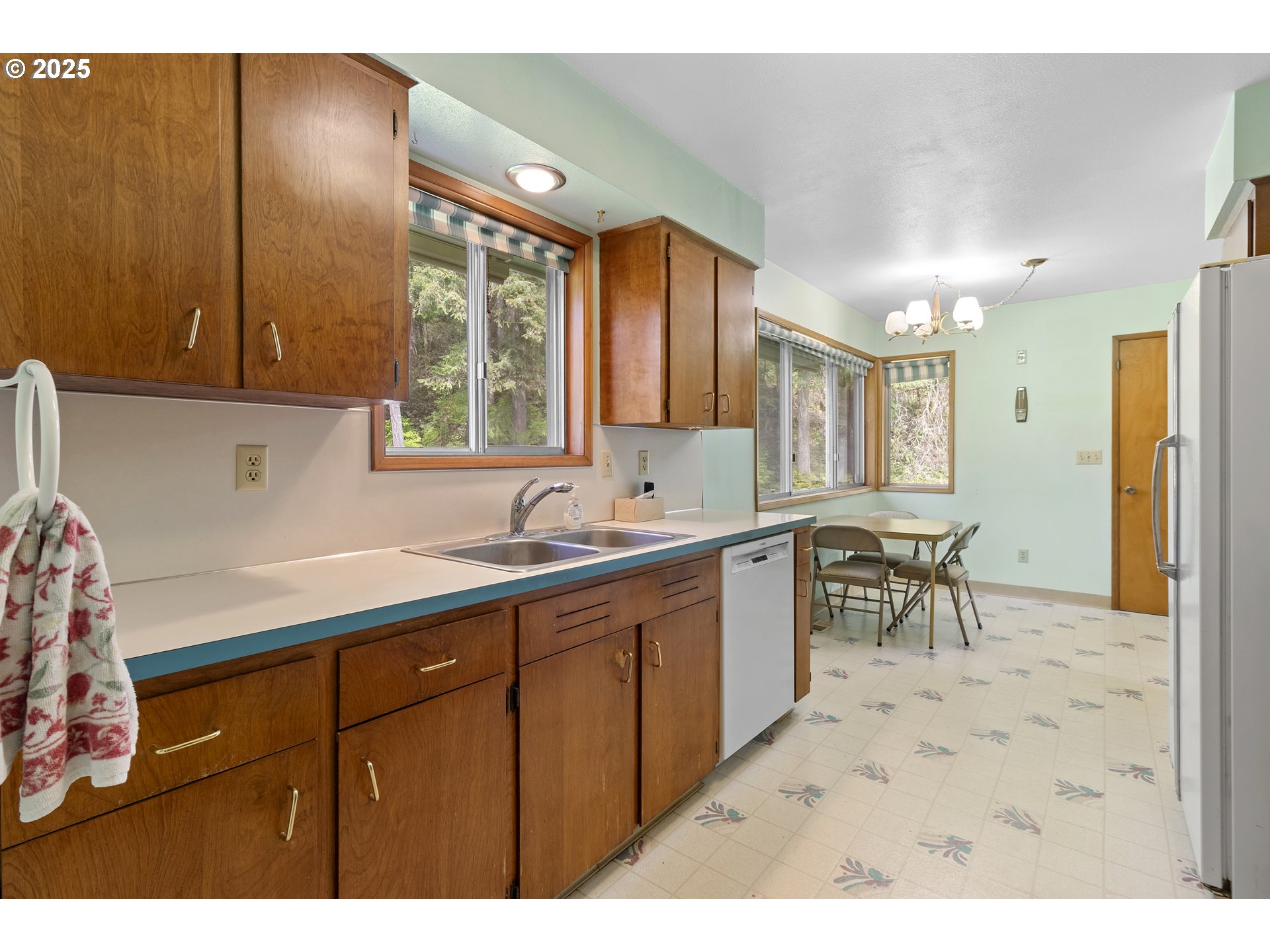 31413 Raymond Creek Road Scappoose, OR 97056 - Photo 5 of 29 Gallery Image 5