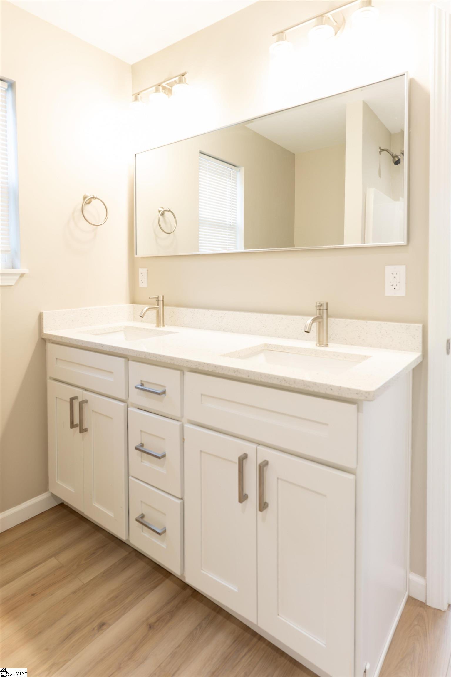 638 South Converse Street Spartanburg, SC 29306 - Photo 2 of 39