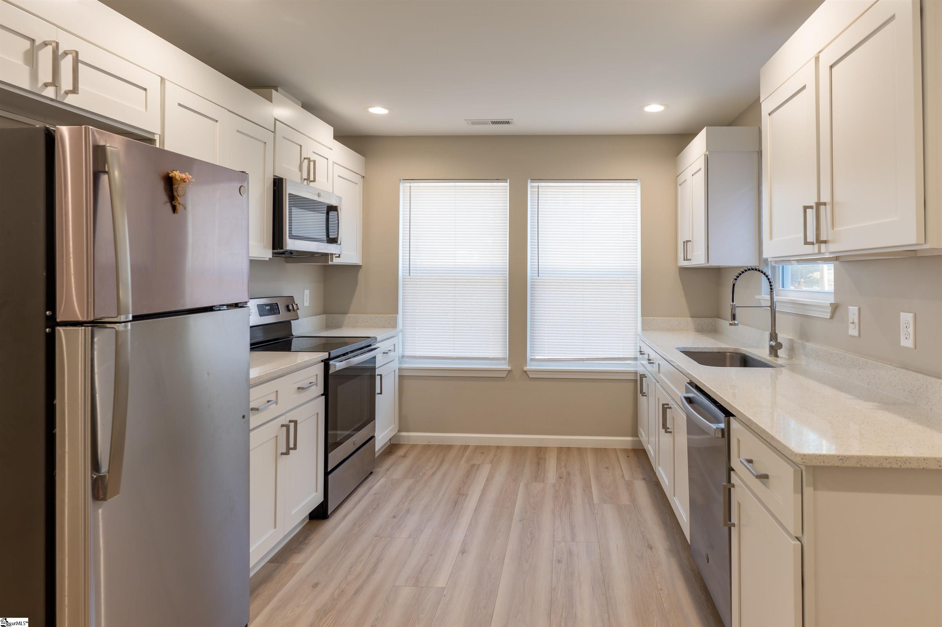 638 South Converse Street Spartanburg, SC 29306 - Photo 31 of 39