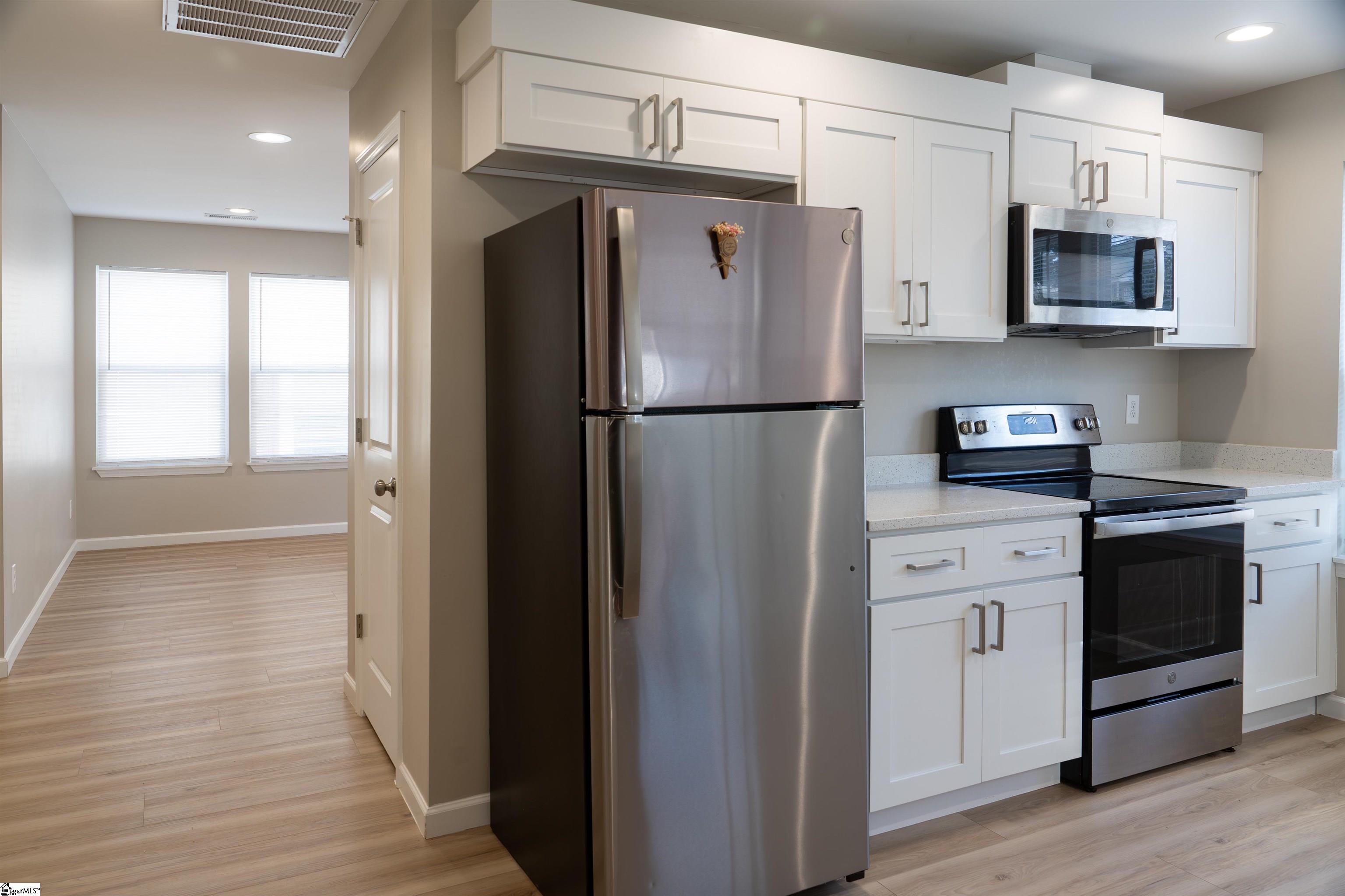 638 South Converse Street Spartanburg, SC 29306 - Photo 7 of 39