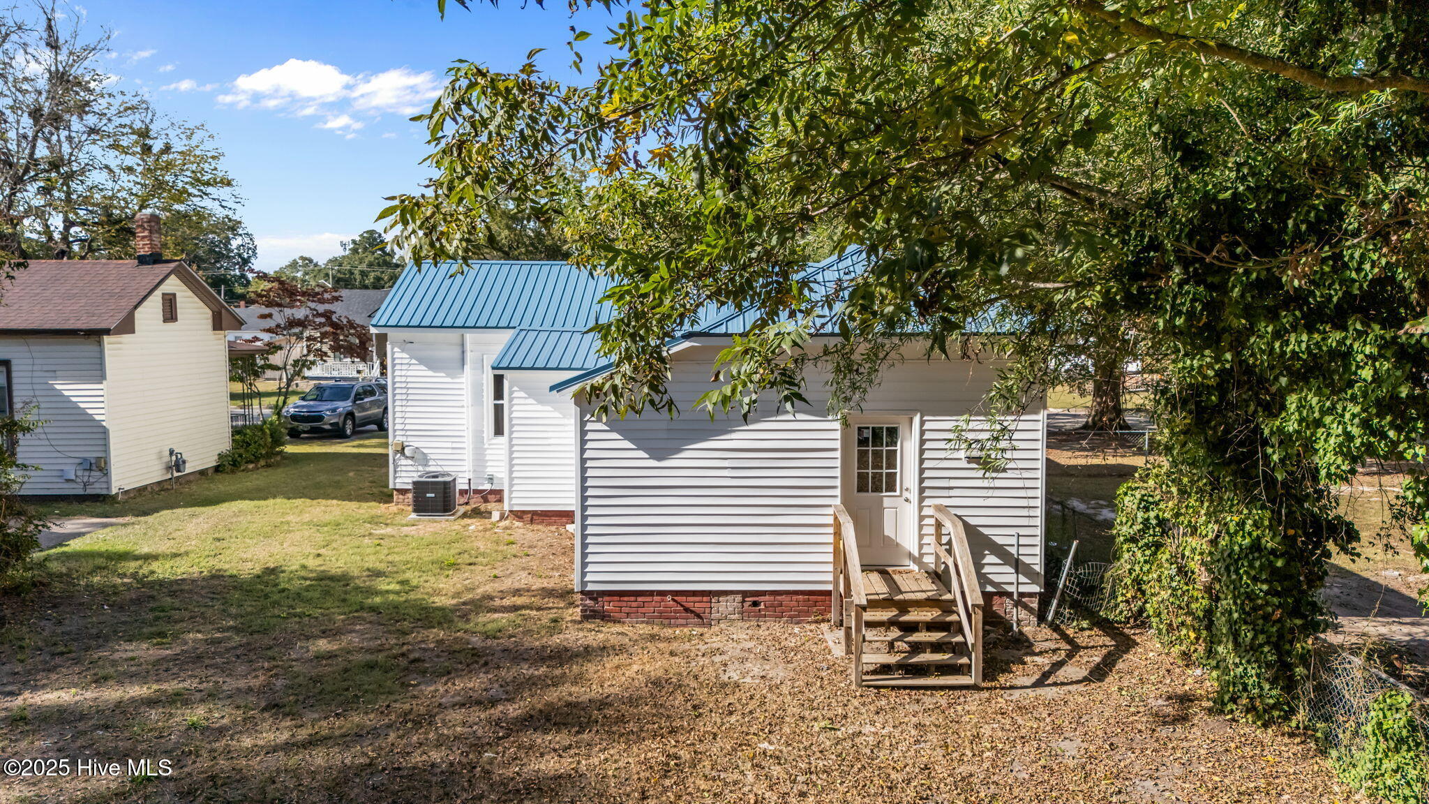 505 West Walnut Street Tarboro, NC 27886 - Photo 16 of 50 7-web-or-mls-DJI_20251007153527_0744_D