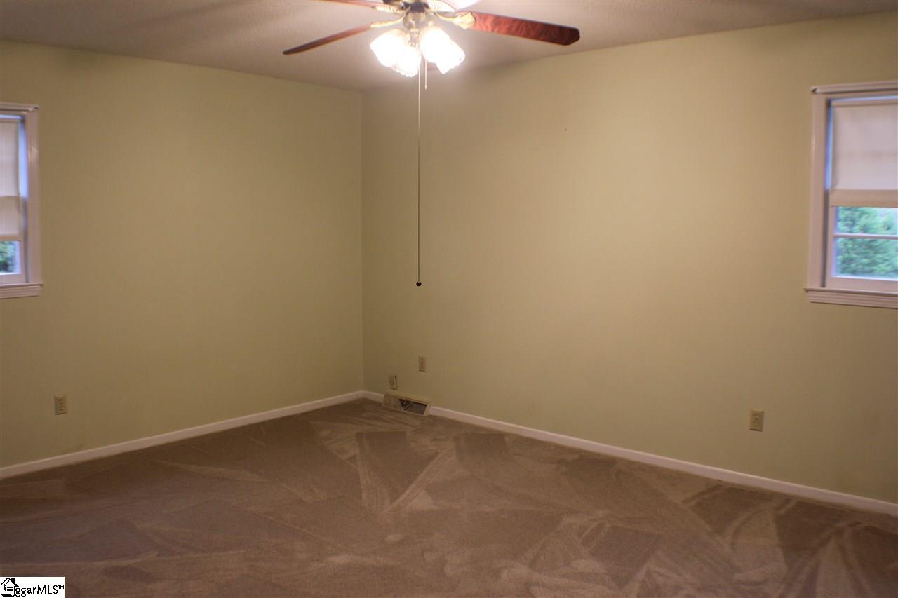 550 Jordan Road Lyman, SC 29365 - Photo 14 of 22 Master bedroom