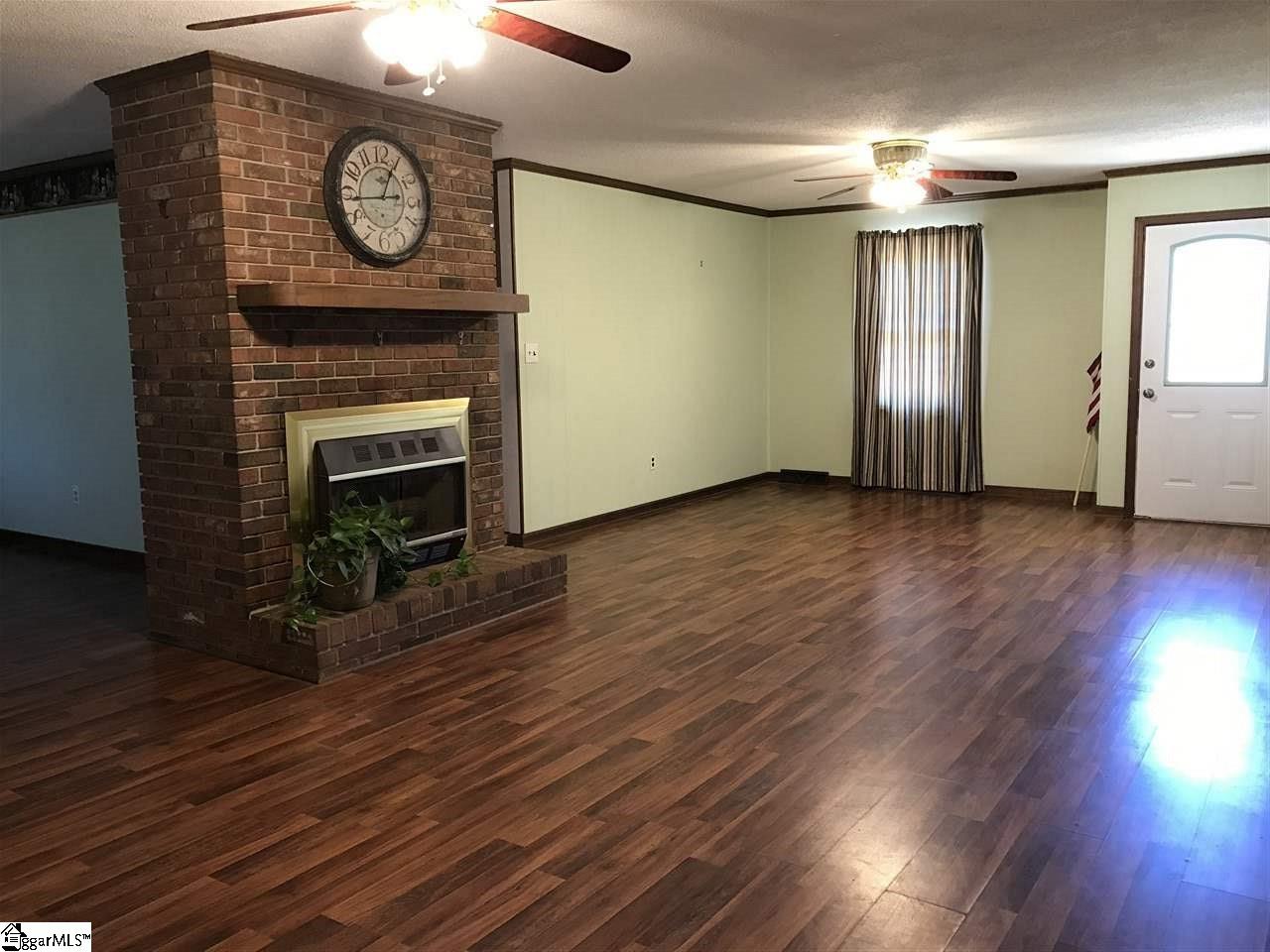 550 Jordan Road Lyman, SC 29365 - Photo 9 of 22 Other side of Great Room